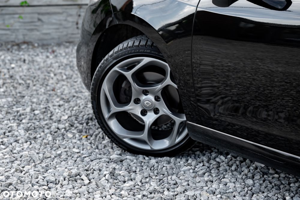 Renault Megane TCe 180 GT - 13