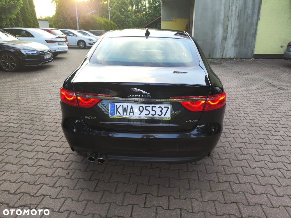 Jaguar XF 2.0 i4D Prestige - 4