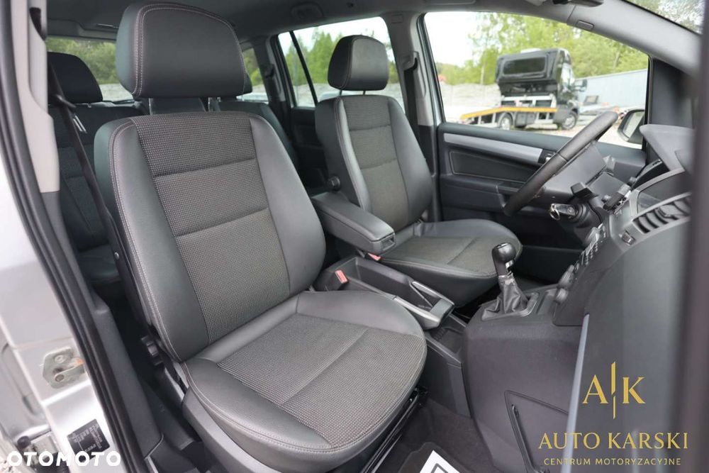 Opel Zafira - 35