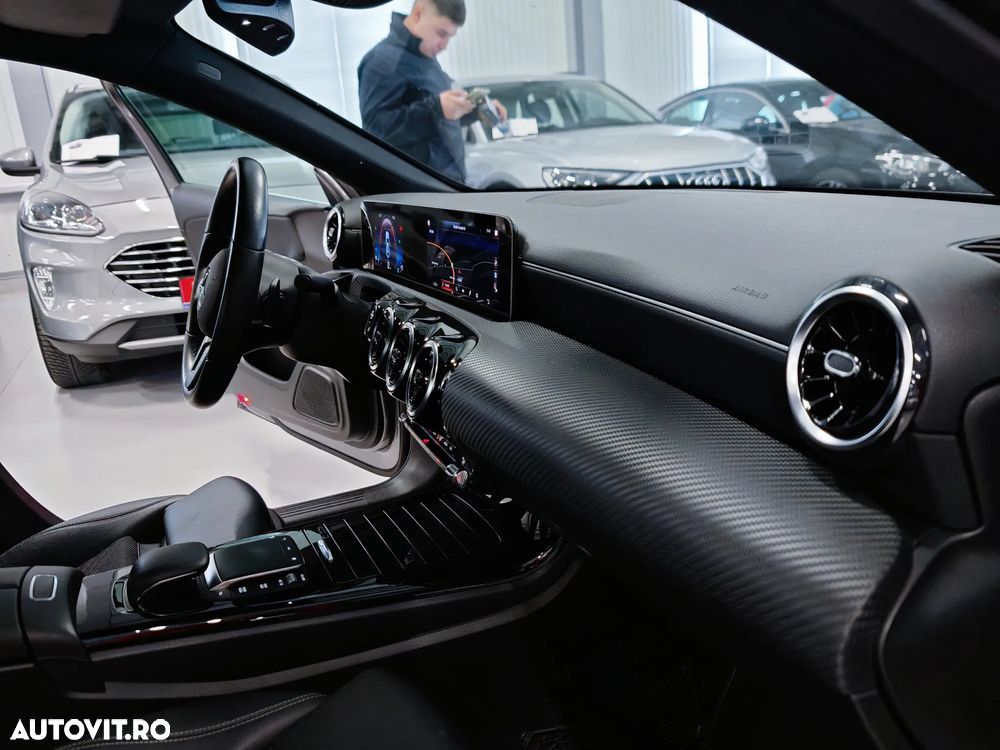 Mercedes-Benz A 180 d Sedan Aut. - 10