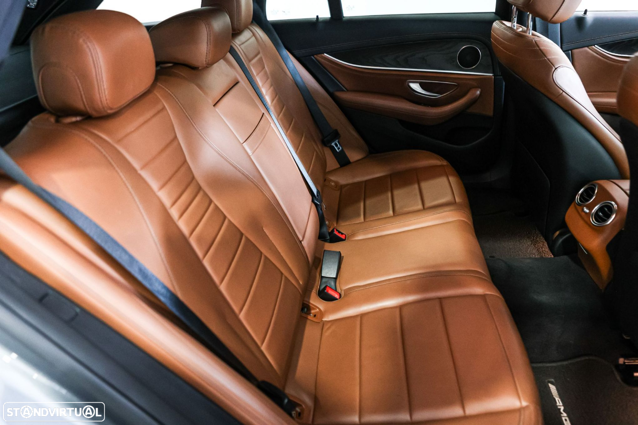 Mercedes-Benz E 300 de AMG Line - 11