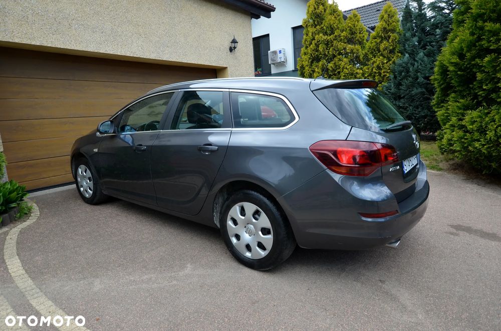 Opel Astra 1.4 T Cosmo - 4