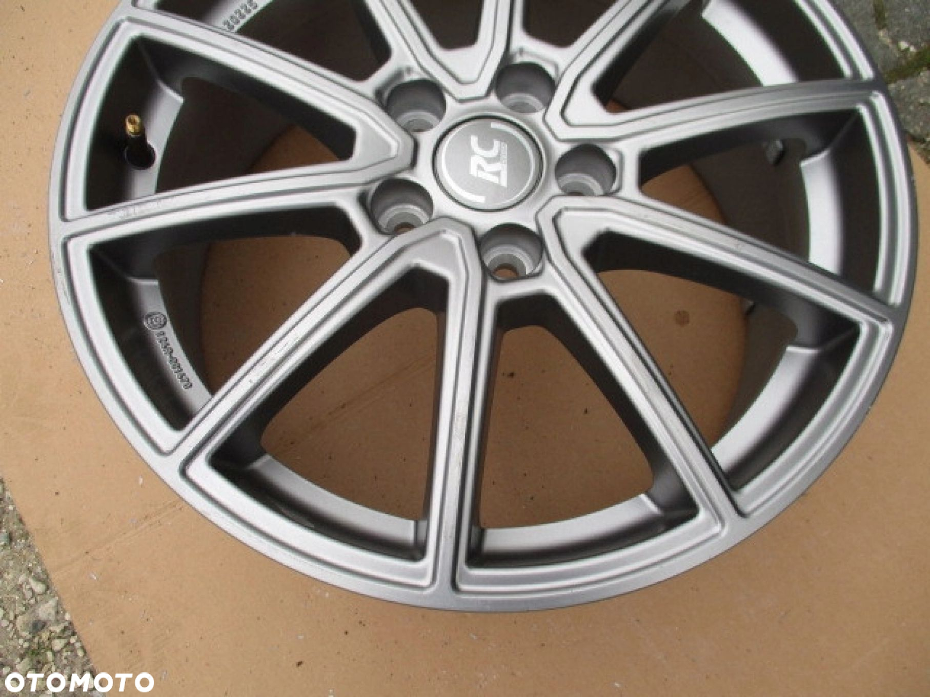 FELGA ALUMINIOWA RC-DESIGN MONDEO S MAX GALAXY RC32 7X17 5X108 ET50 - 4