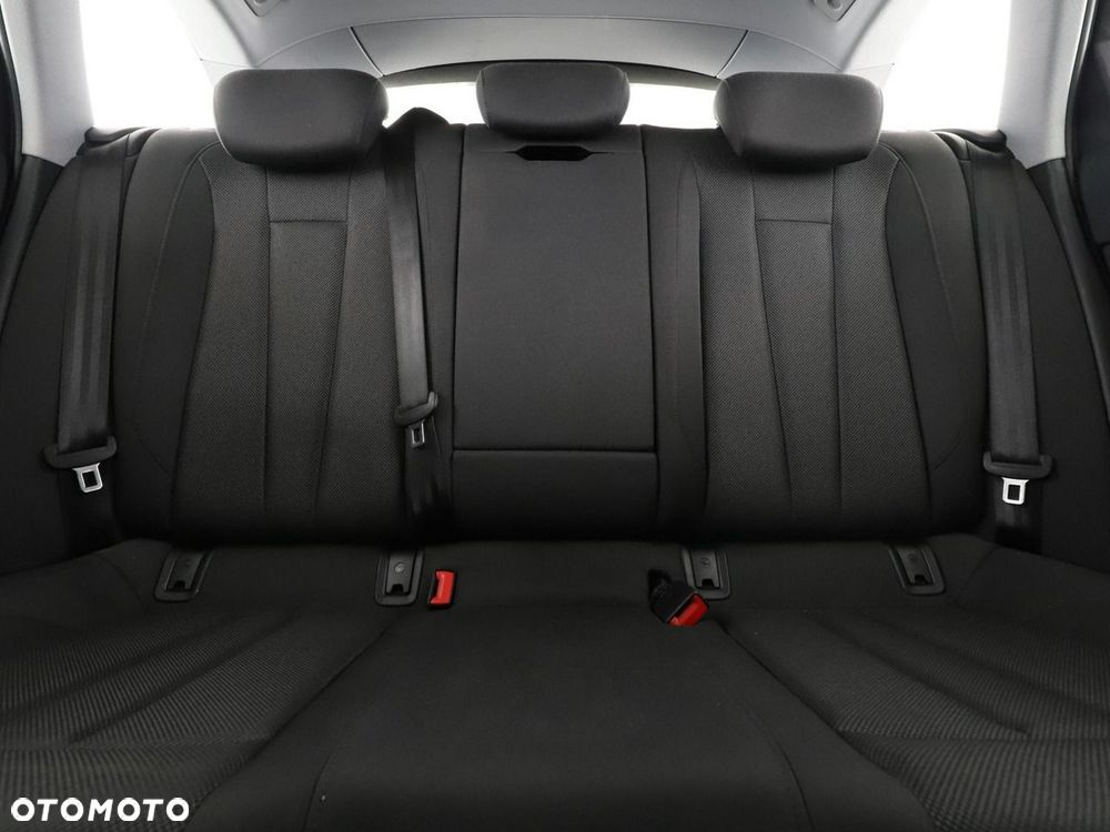 Audi A4 Avant 40 TDI Quattro S Line S tronic - 19