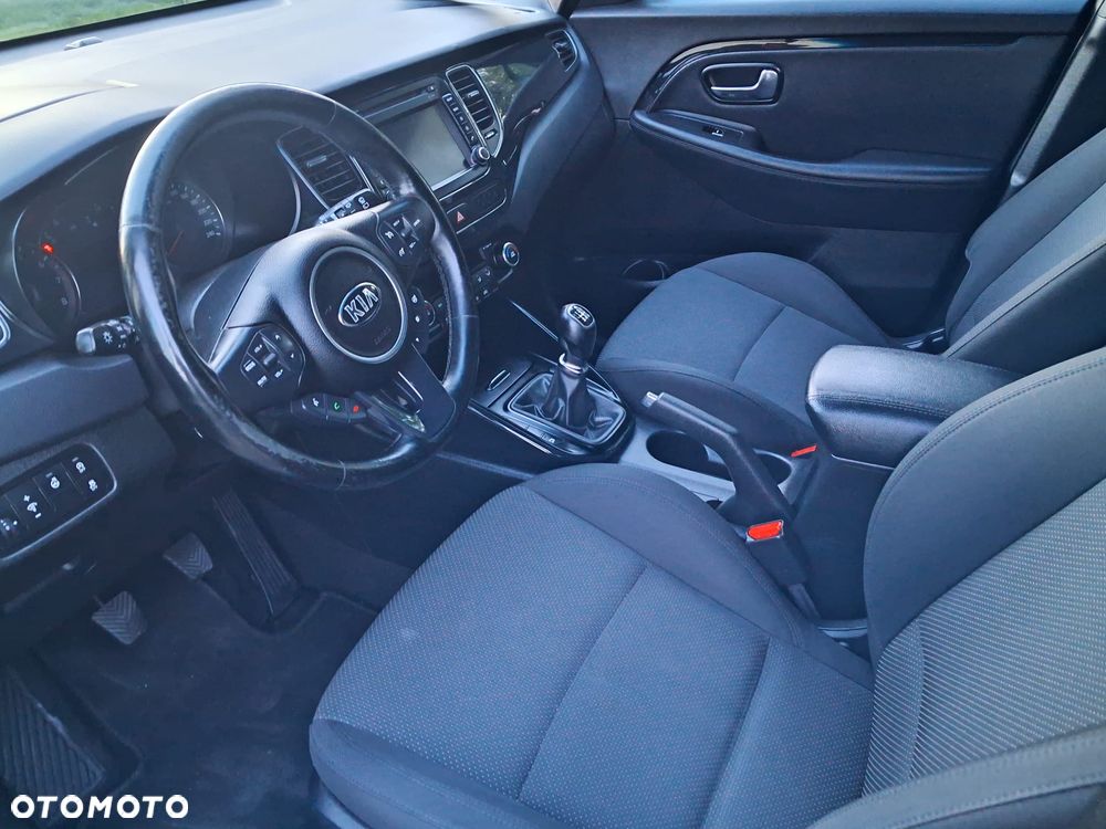 Kia Carens 1.6 GDI Business Line 7os EU6 - 16