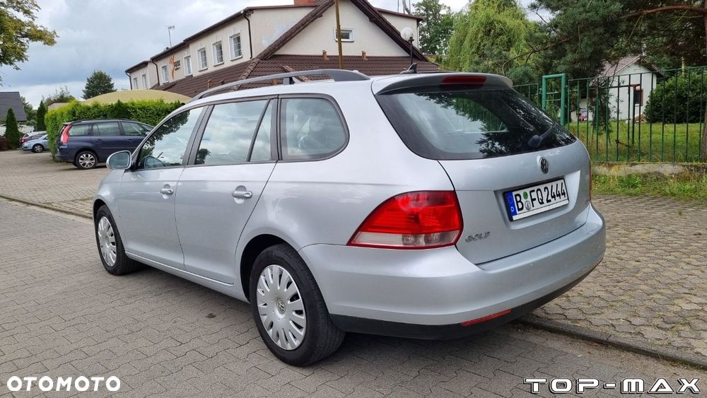 Volkswagen Golf - 9