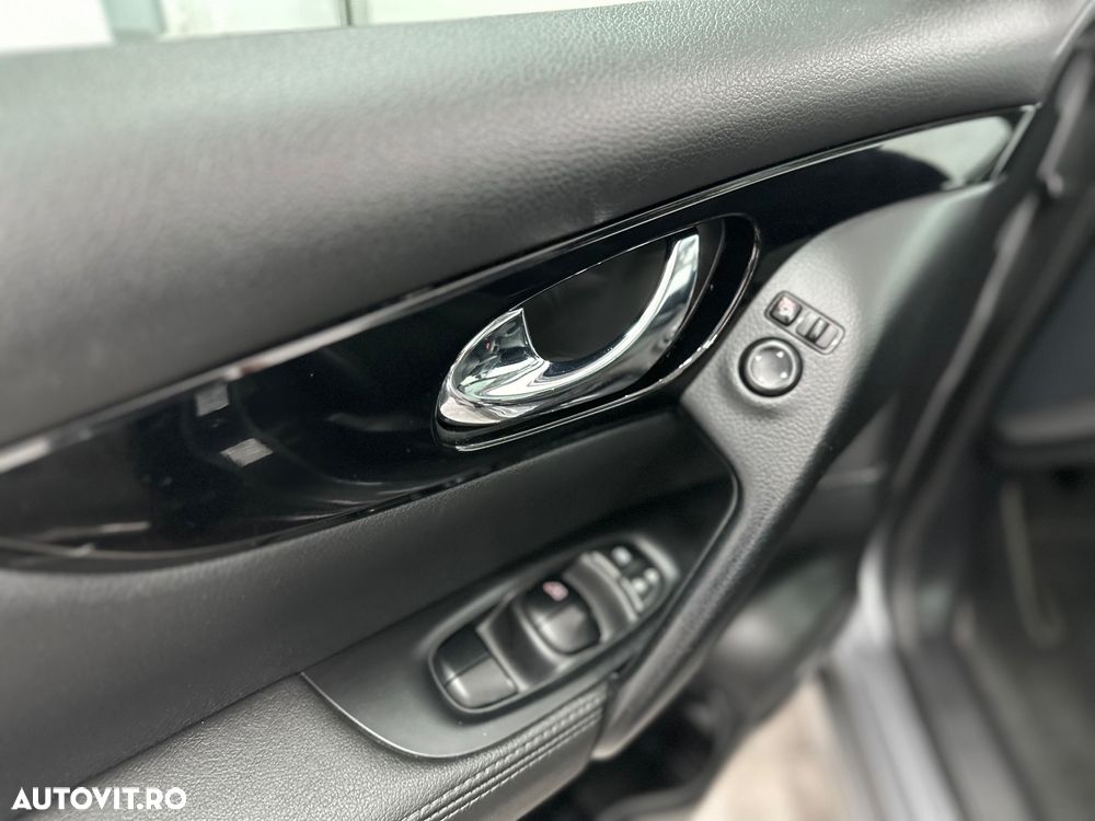 Nissan Qashqai 1.6 DCI 4 x 4 DPF tekna - 22