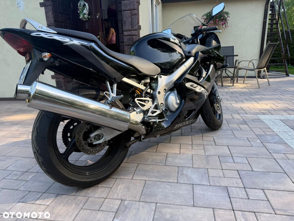 Honda CBR - 6