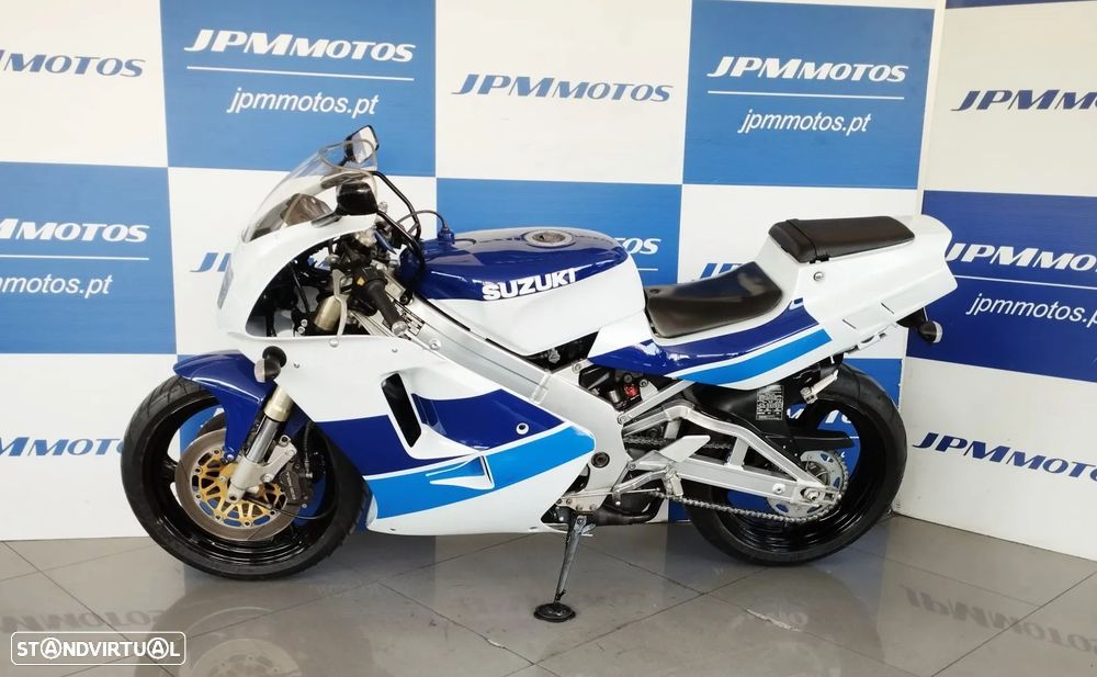 Usado Suzuki RGV 1992 - 8 500 EUR - Standvirtual.com