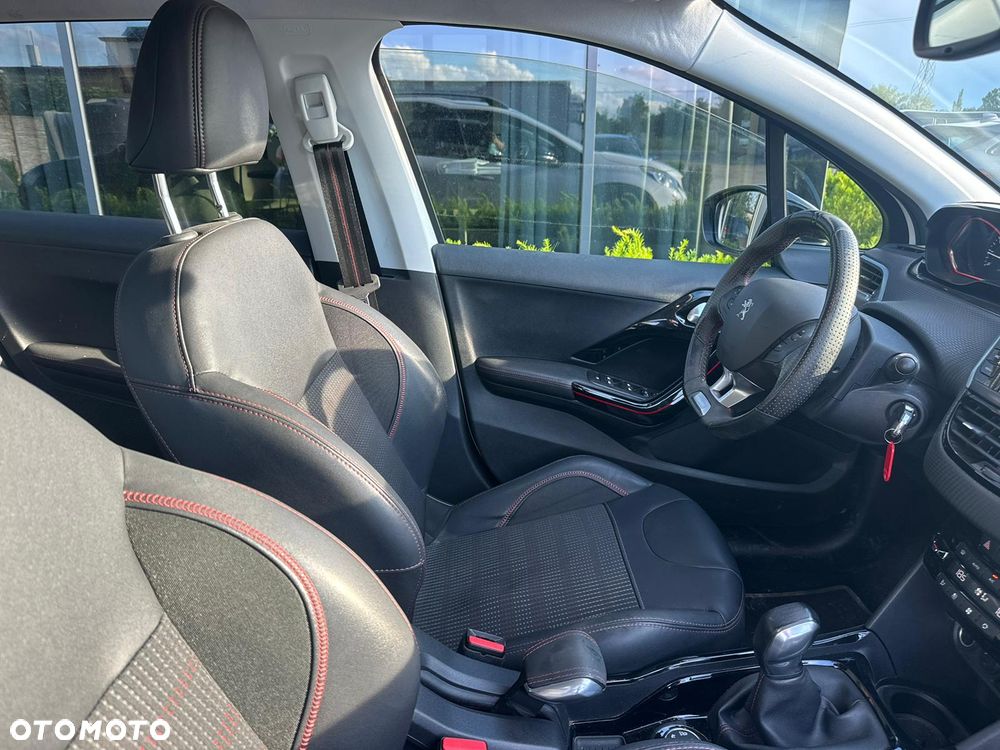 Peugeot 2008 PureTech 110 Stop&Start GT-Line Edition - 14