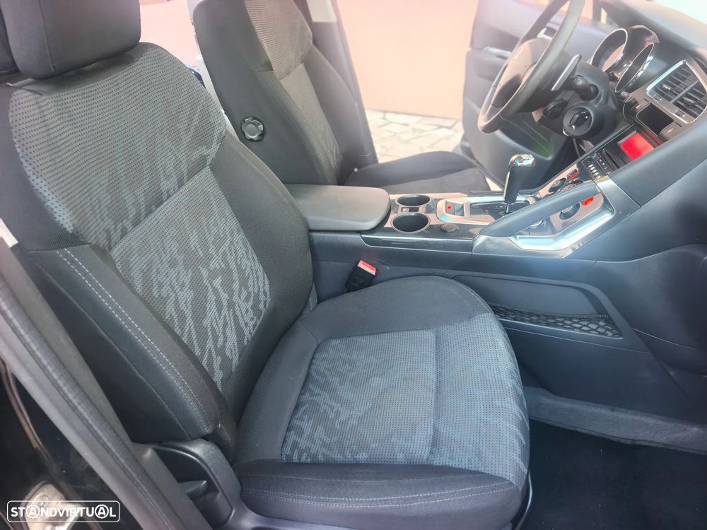 Peugeot 3008 1.6 e-HDi Allure CMP6 - 17