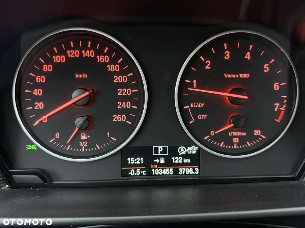 BMW Seria 1 120i - 15