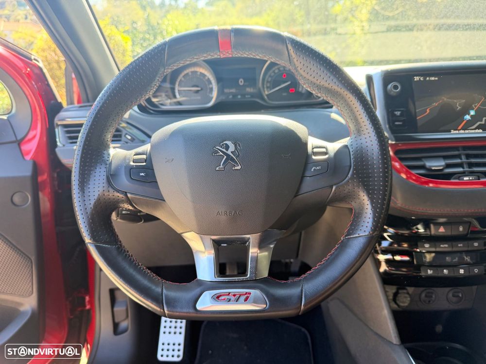 Peugeot 208 1.6 THP GTi - 12