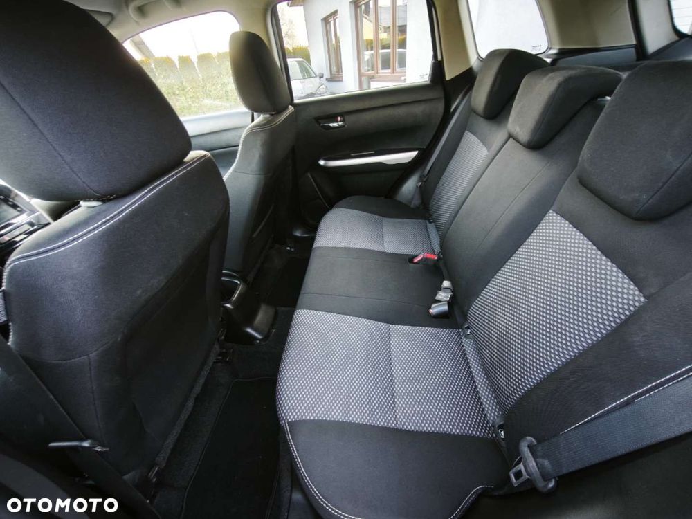 Suzuki Vitara - 16