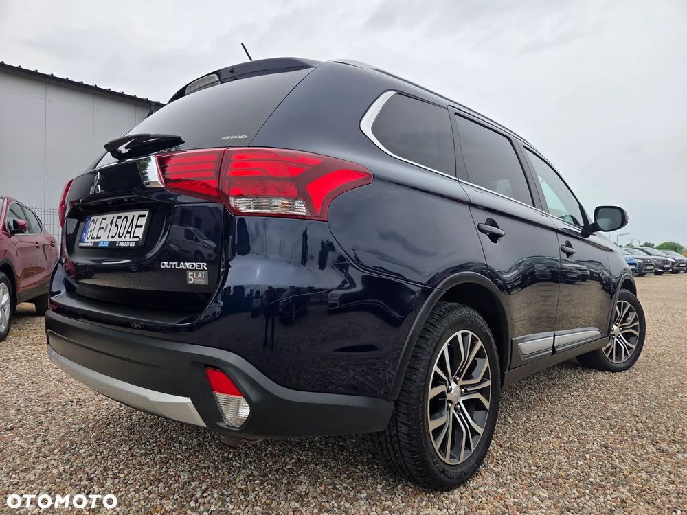 Mitsubishi Outlander 2.0 Instyle Navi 4WD CVT - 2