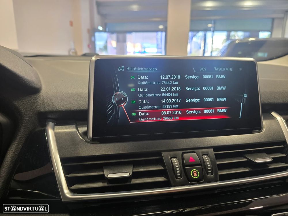 BMW 218 Active Tourer d Aut. Sport Line - 28