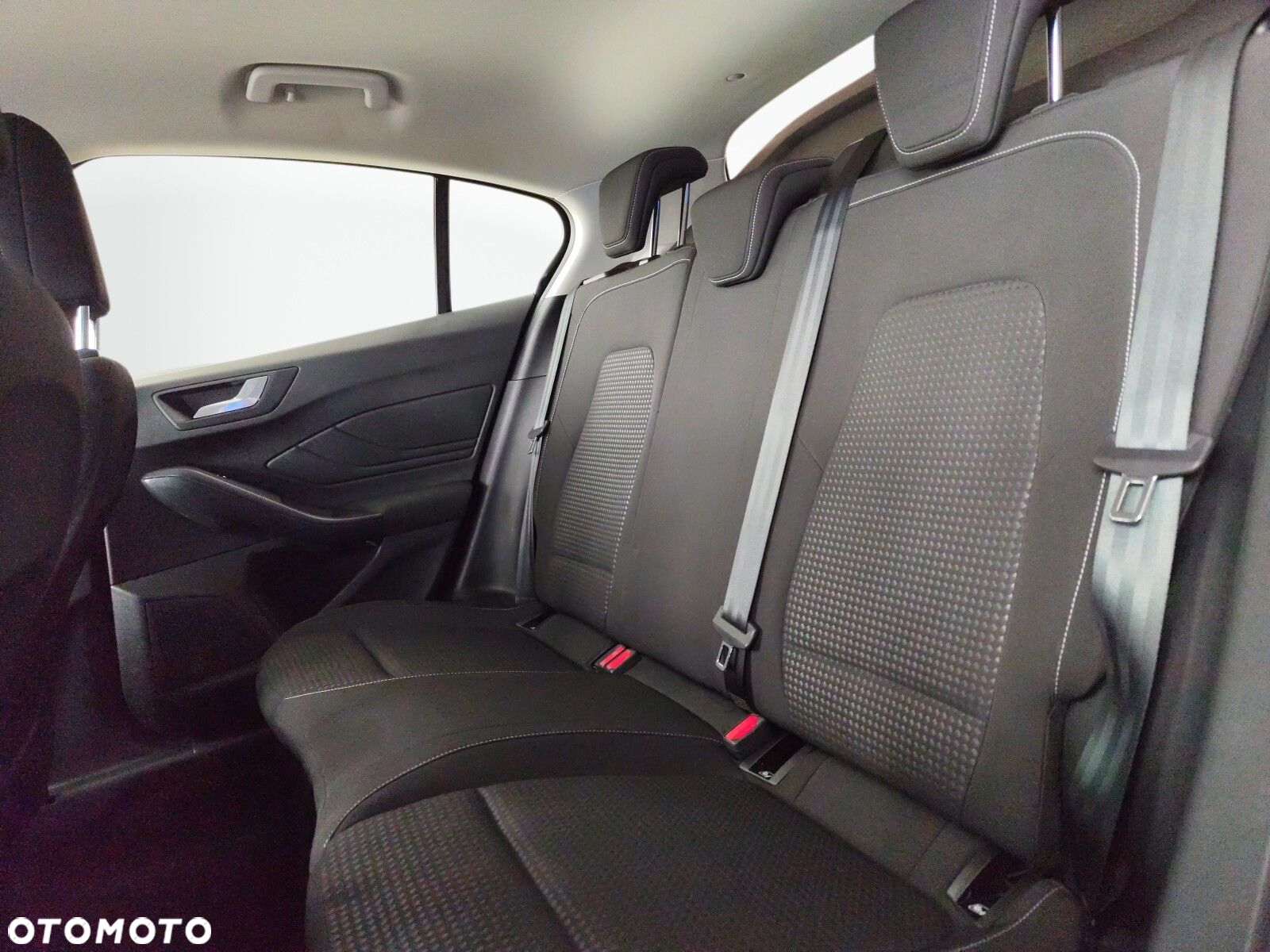 Ford Focus - 13