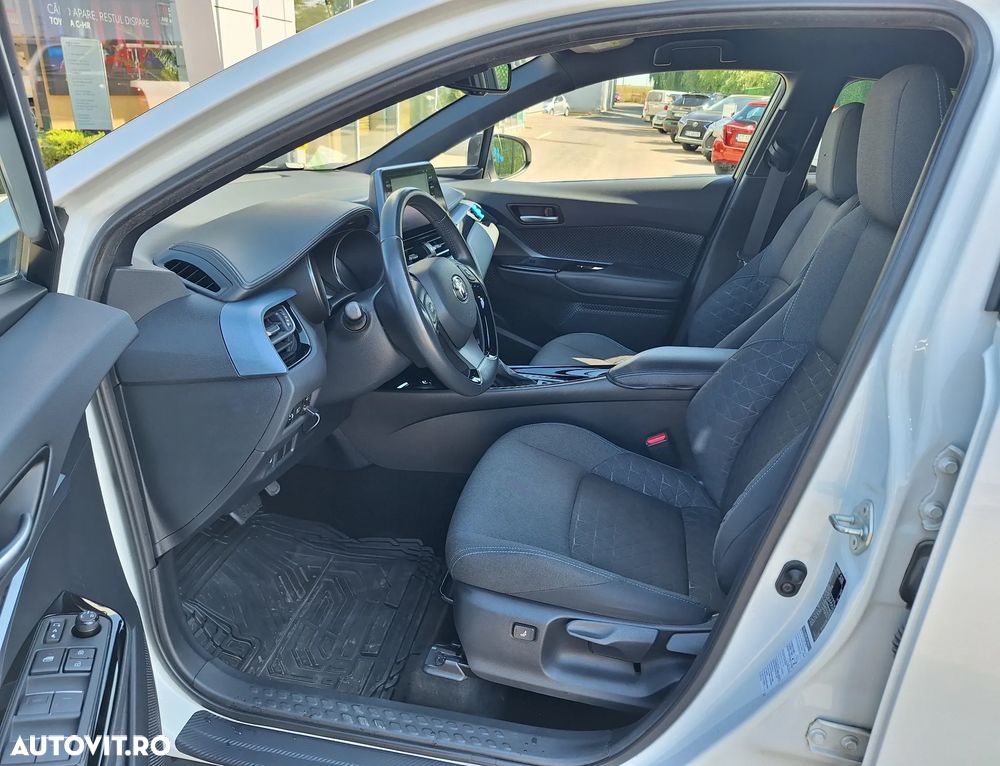 Toyota C-HR 1.8 HSD 122 CP 4x2 CVT C-ult Style - 12