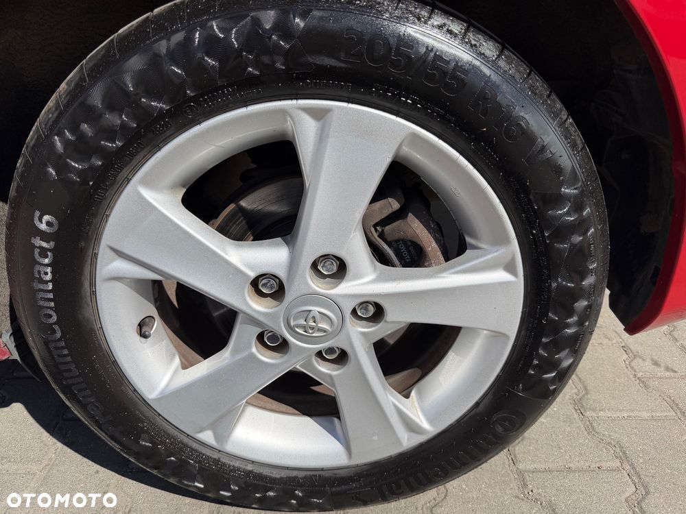 Toyota Auris 1.6 Sol - 38
