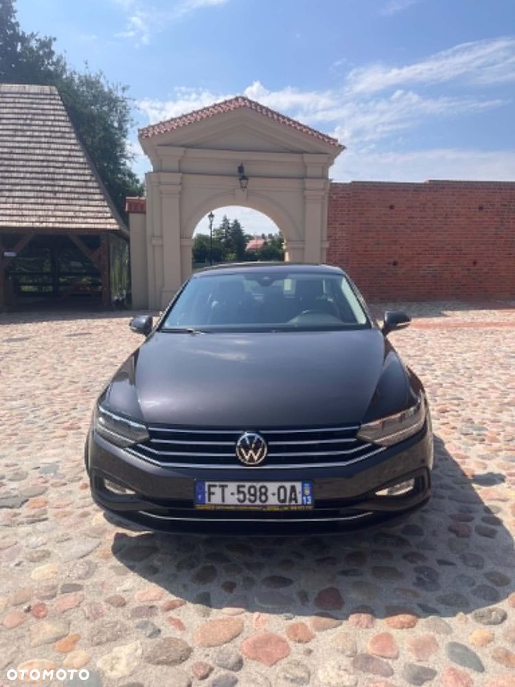Volkswagen Passat 2.0 TDI SCR DSG Comfortline - 4