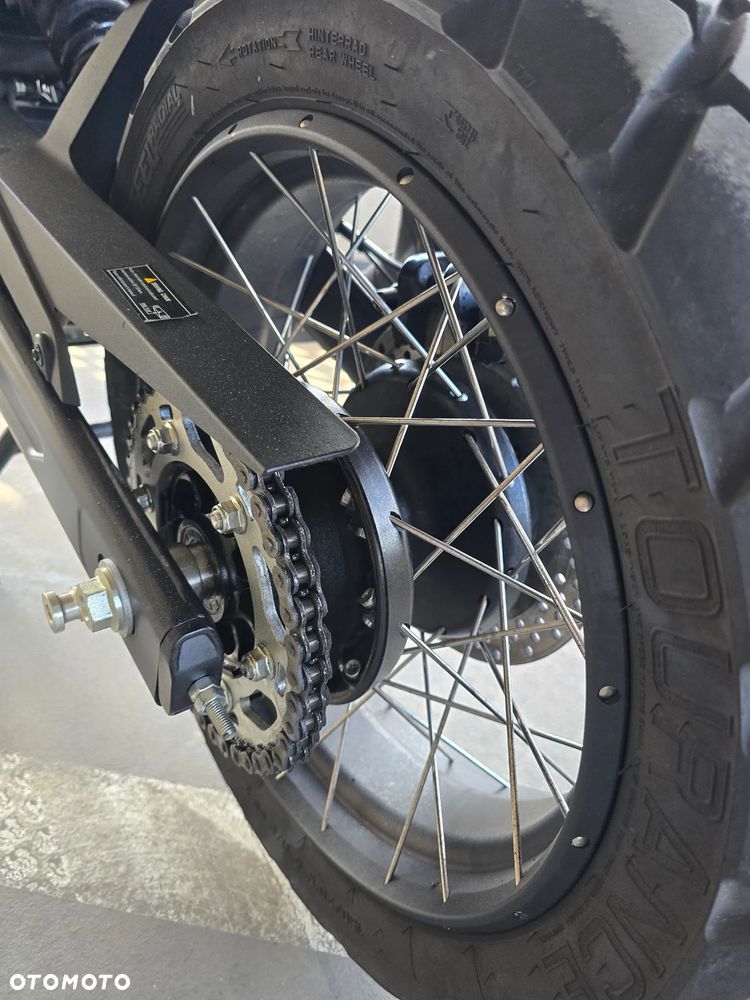 QJMOTOR SRT 600SX - 33