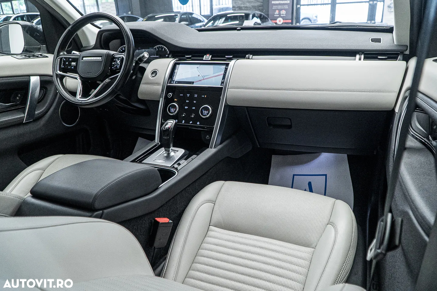 Land Rover Discovery Sport 2.0 D200 MHEV SE - 2