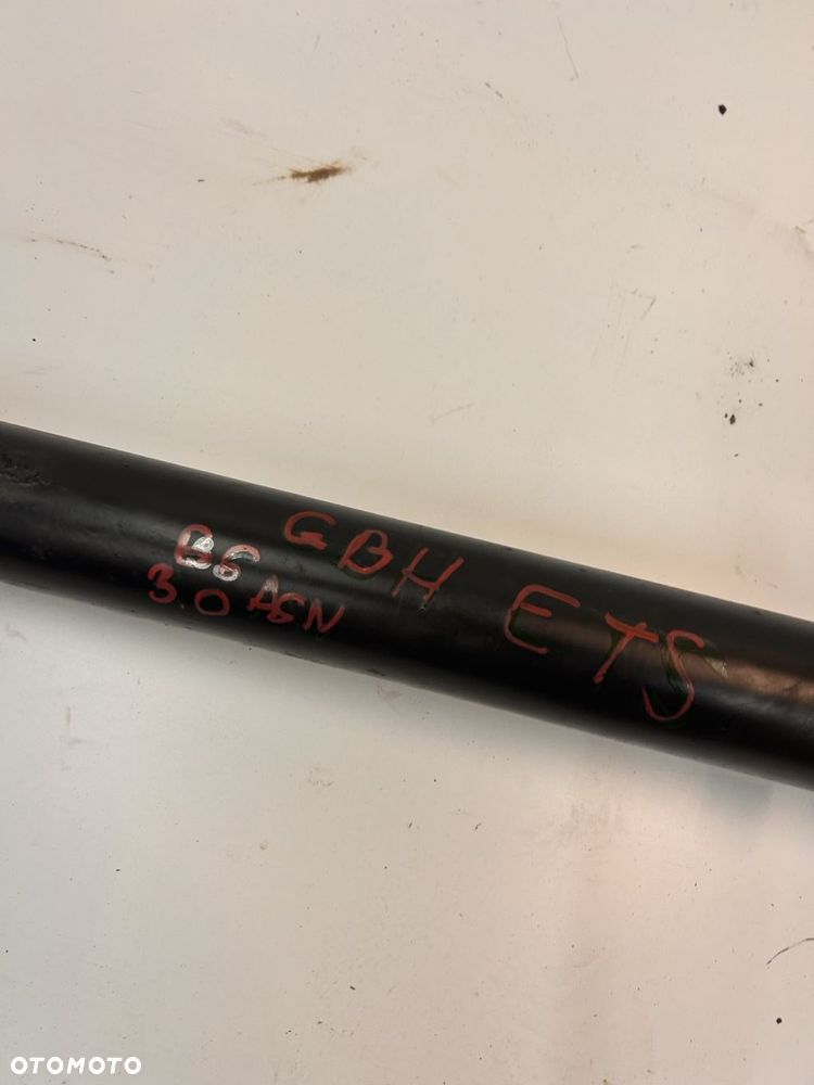 WAŁ NAPĘDOWY OŚ NAPĘD QUATTRO GBH ETS Audi A4 B6/B7 8E0 521 101 D - 2
