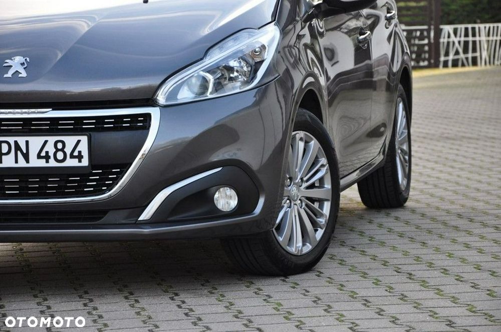Peugeot 208 PureTech 82 Stop & Start Signature - 8