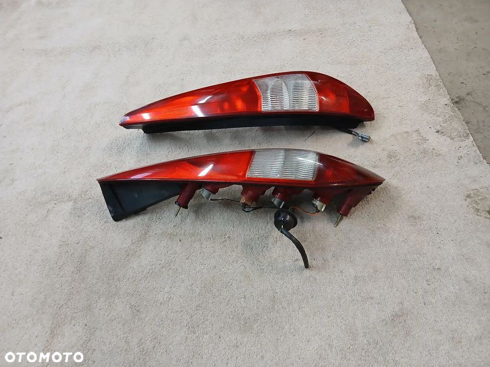 LAMPA TYLNA LEWA IPRAWA FORD MONDEO MK3 KOMBI LIFT - 2