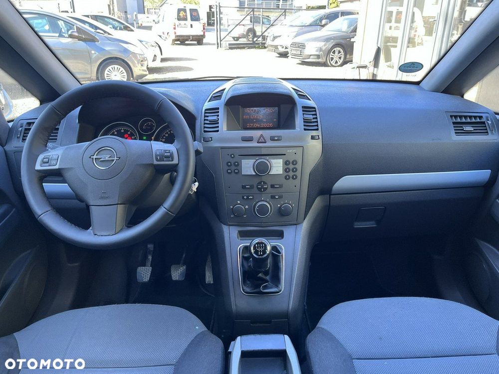 Opel Zafira - 12