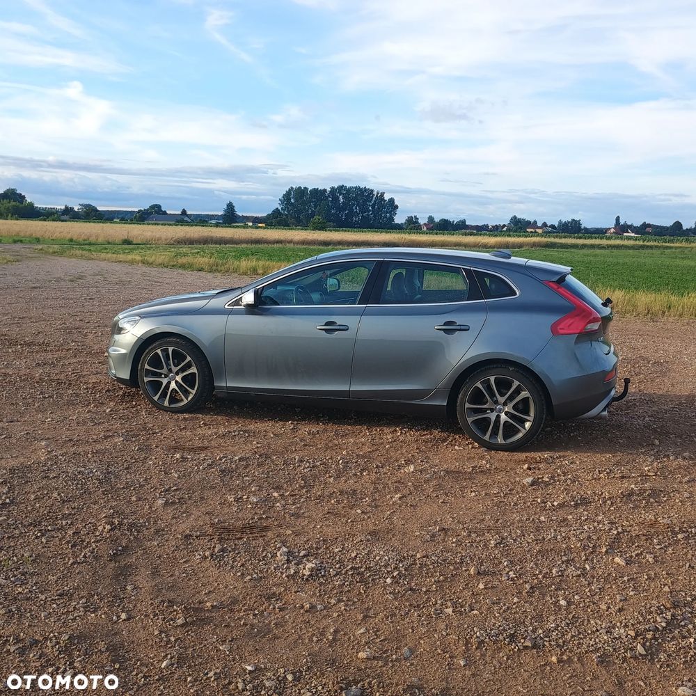 Volvo V40 D2 Drive-E R-Design Kinetic - 6