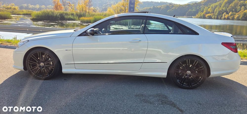 Mercedes-Benz Klasa E 350 CGI BlueEff - 12