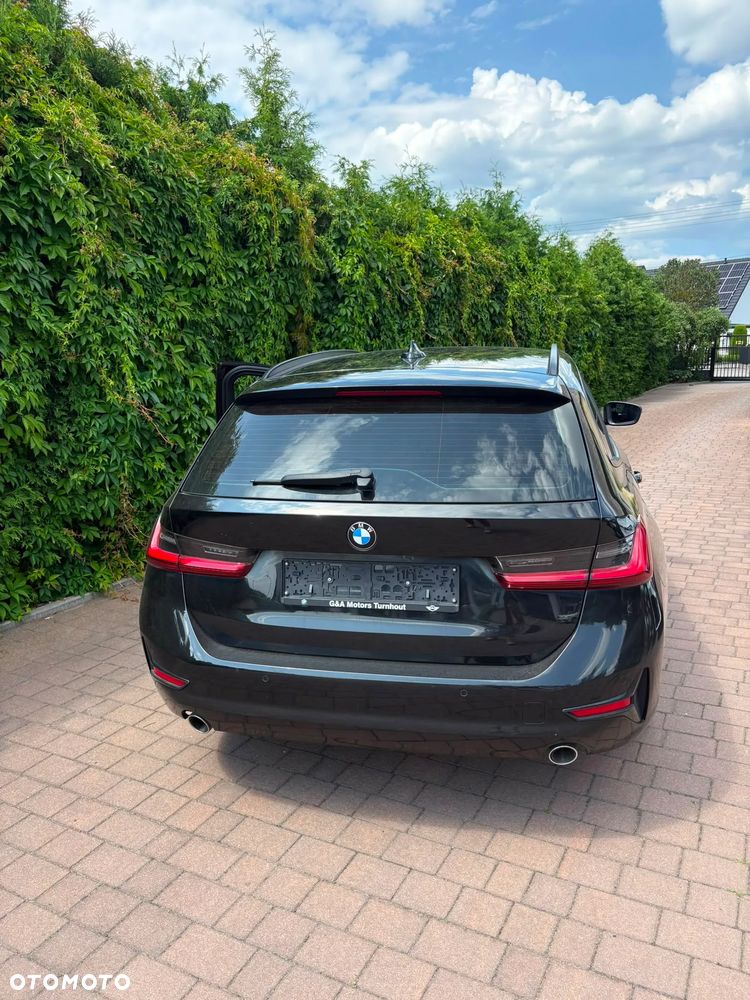 BMW Seria 3 318d MHEV Business Edition - 6