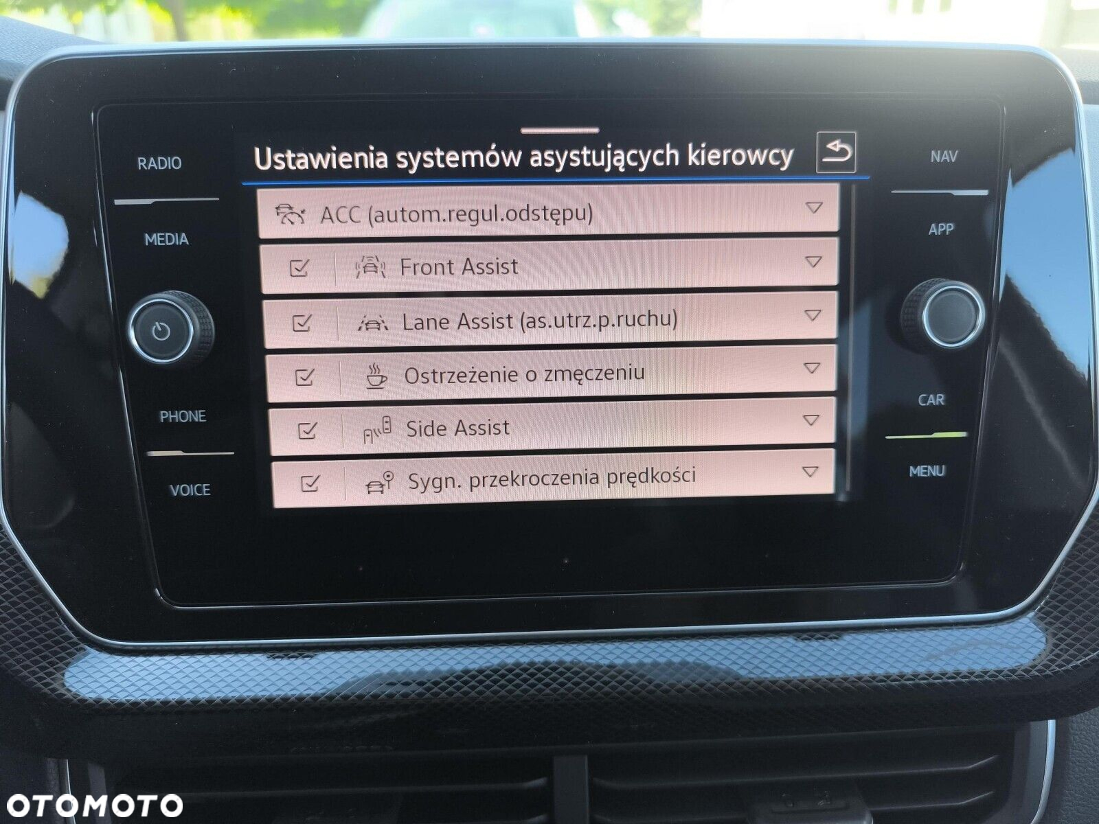 Volkswagen T-Cross - 35