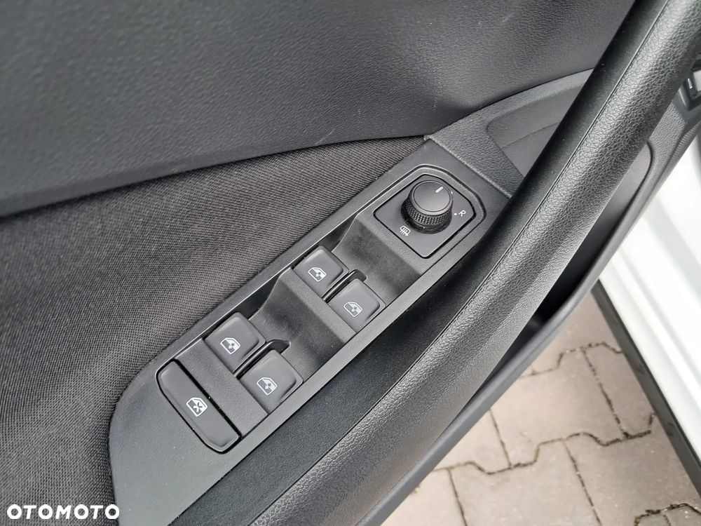 Skoda Kamiq 1.5 TSI Monte Carlo DSG - 23