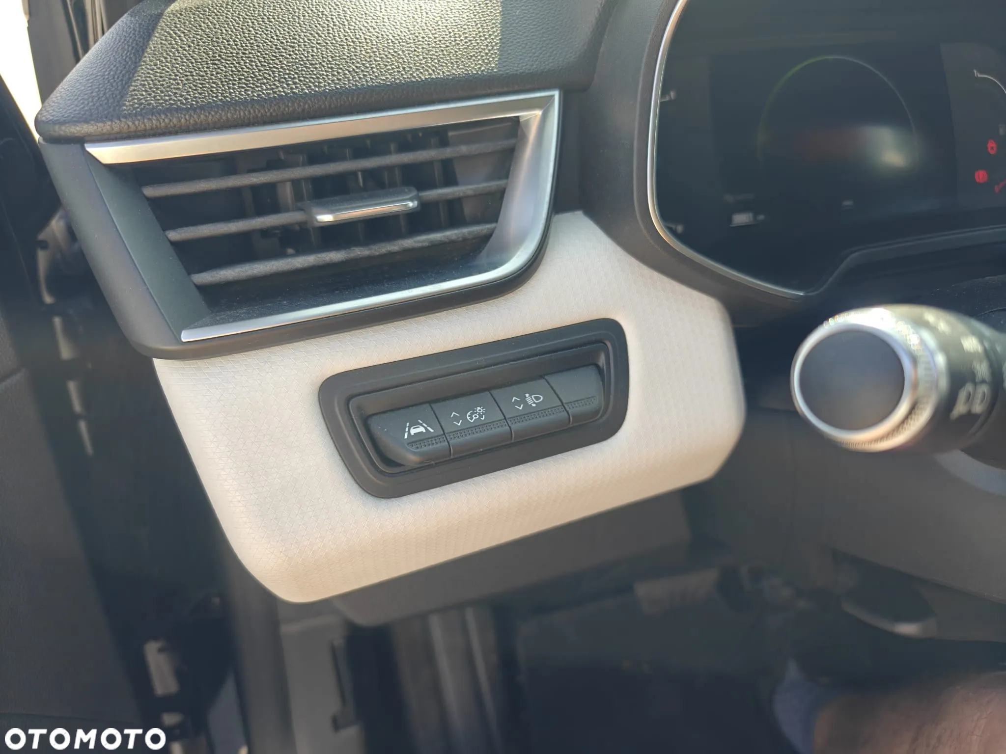 Renault Clio E-TECH Full Hybrid 145 TECHNO - 11