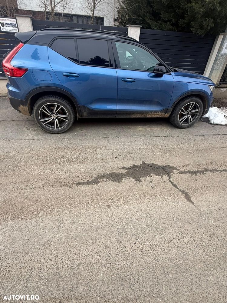 Volvo XC 40 T5 AWD R-Design - 3