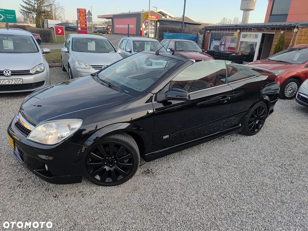 Opel Astra 1.6 Turbo Cosmo - 25