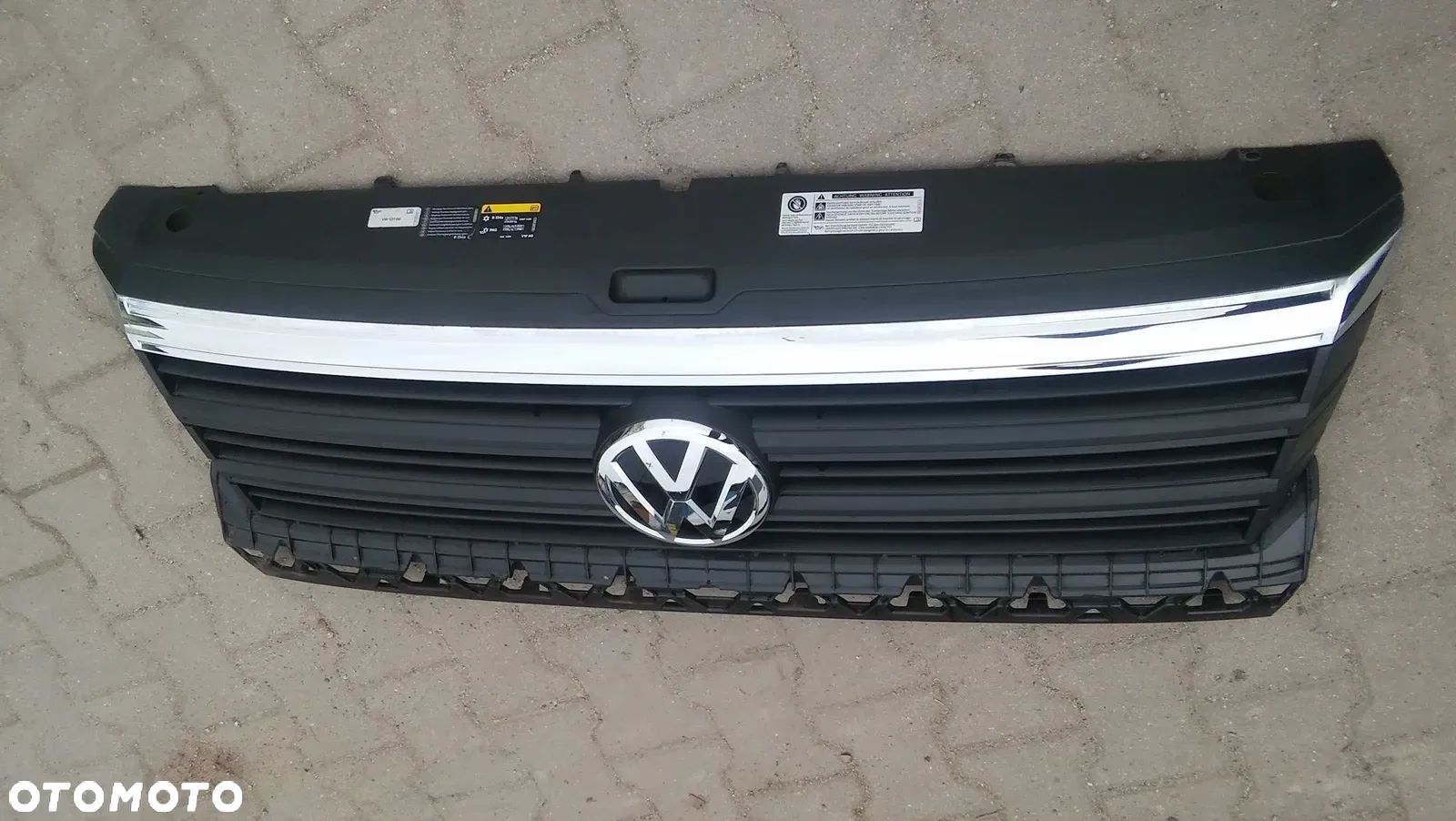 7C0853653J VW Crafter II Grill Atrapa - 1