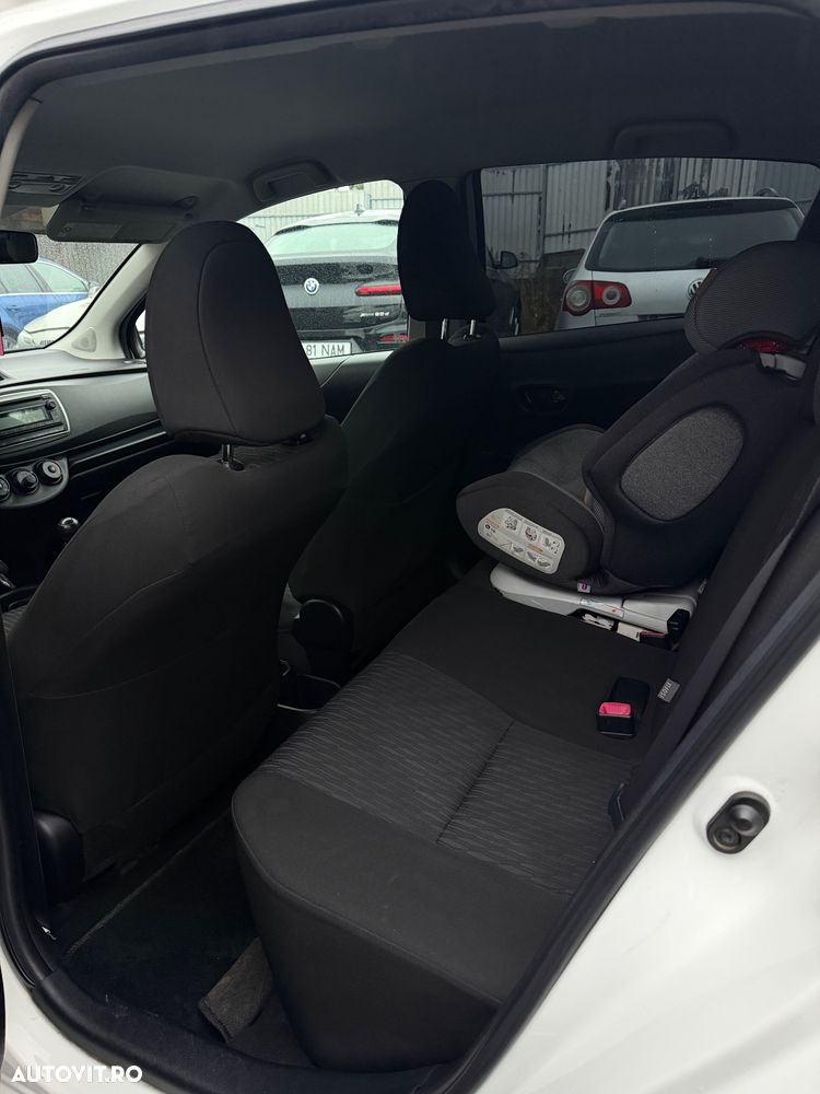 Toyota Yaris 1.4 L D-4D DPF Terra - 10