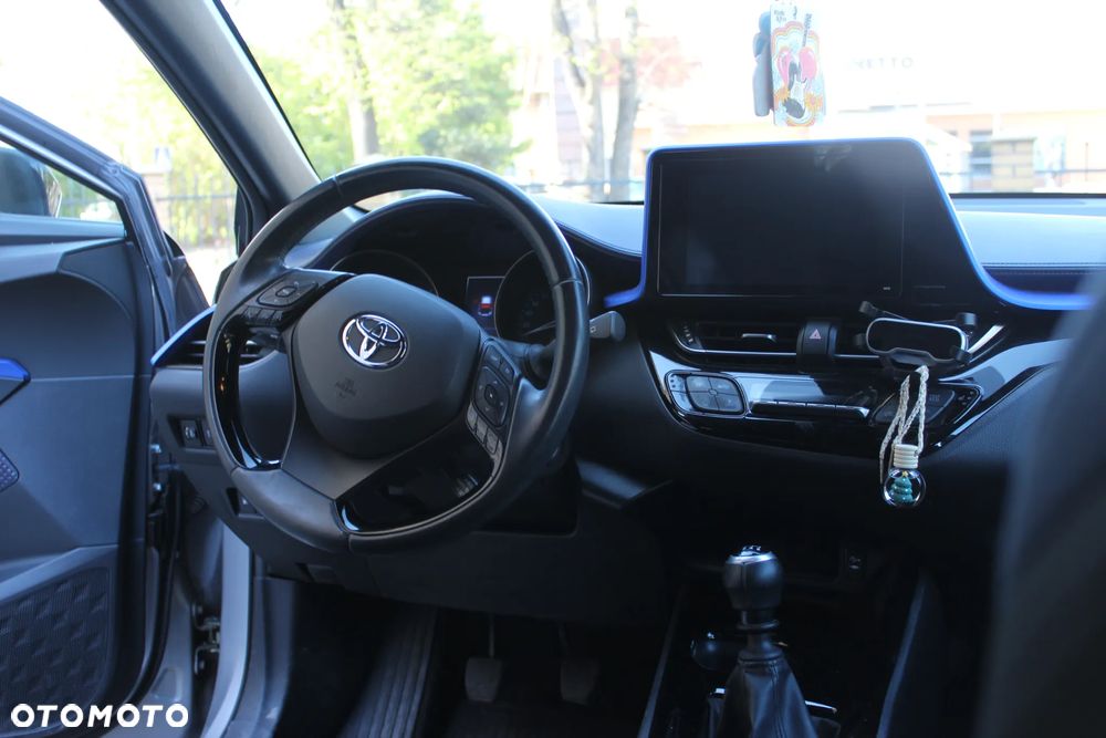 Toyota C-HR - 14