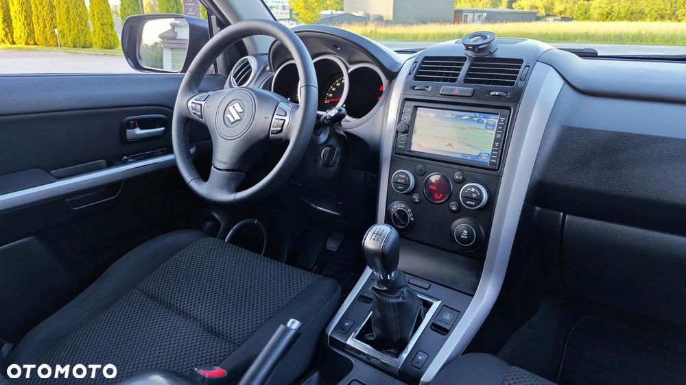 Suzuki Grand Vitara 1.9 DDiS Comfort DPF Limited - 30