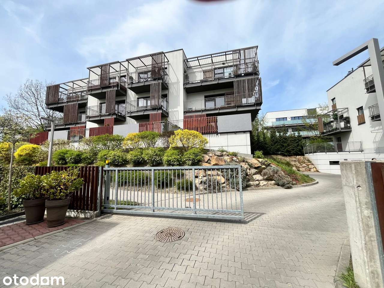 2 pokojowy apartament 46,5m z balkonem, m. parkingowe, bez prowizji