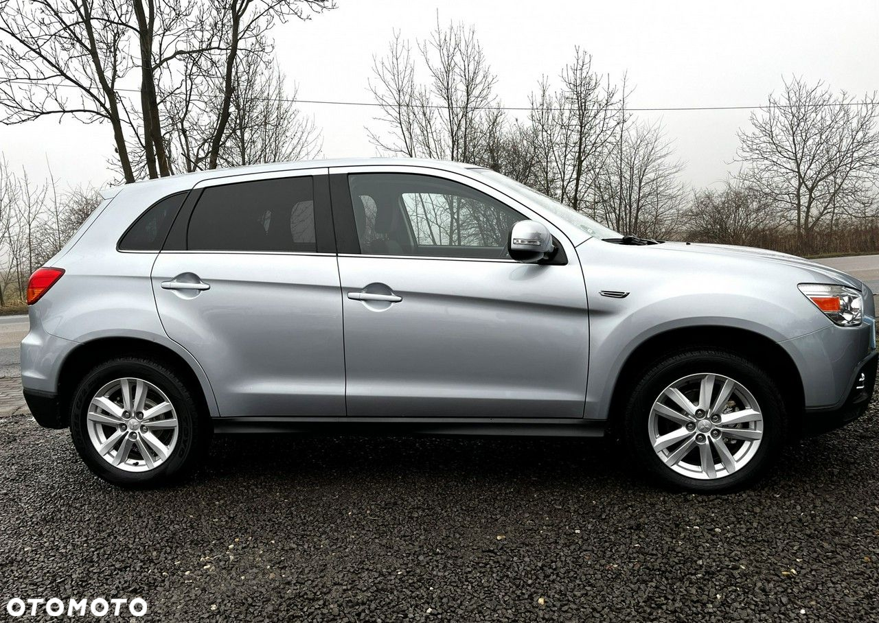 Mitsubishi ASX - 10