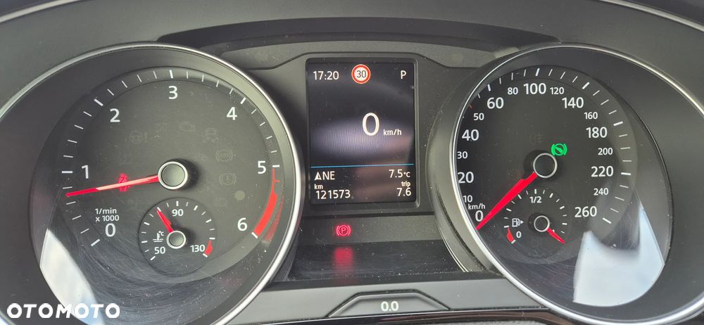 Volkswagen Passat 2.0 TDI SCR (BlueMotion Technology) DSG Comfortline - 20