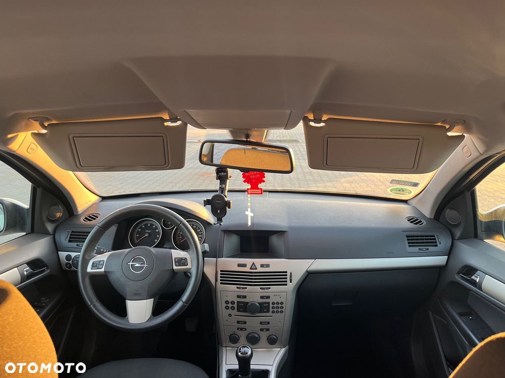 Opel Astra - 10