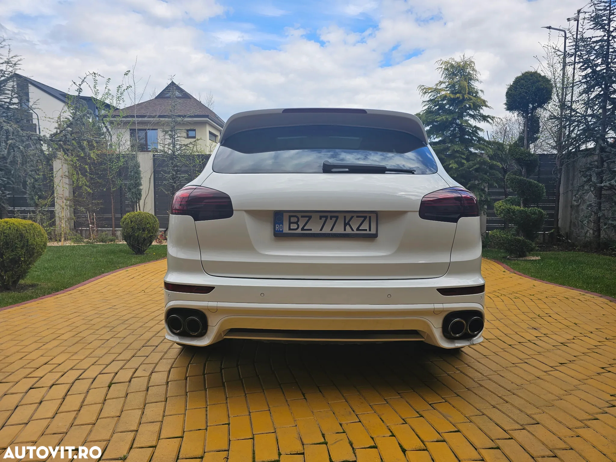 Porsche Cayenne 3.6 L GTS - 2
