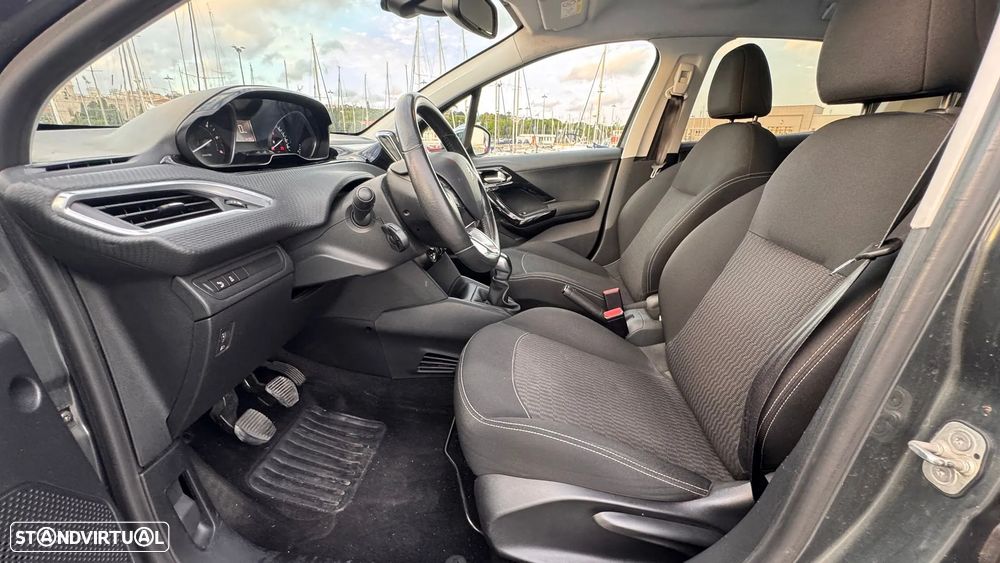 Peugeot 208 1.6 BlueHDi Style - 18