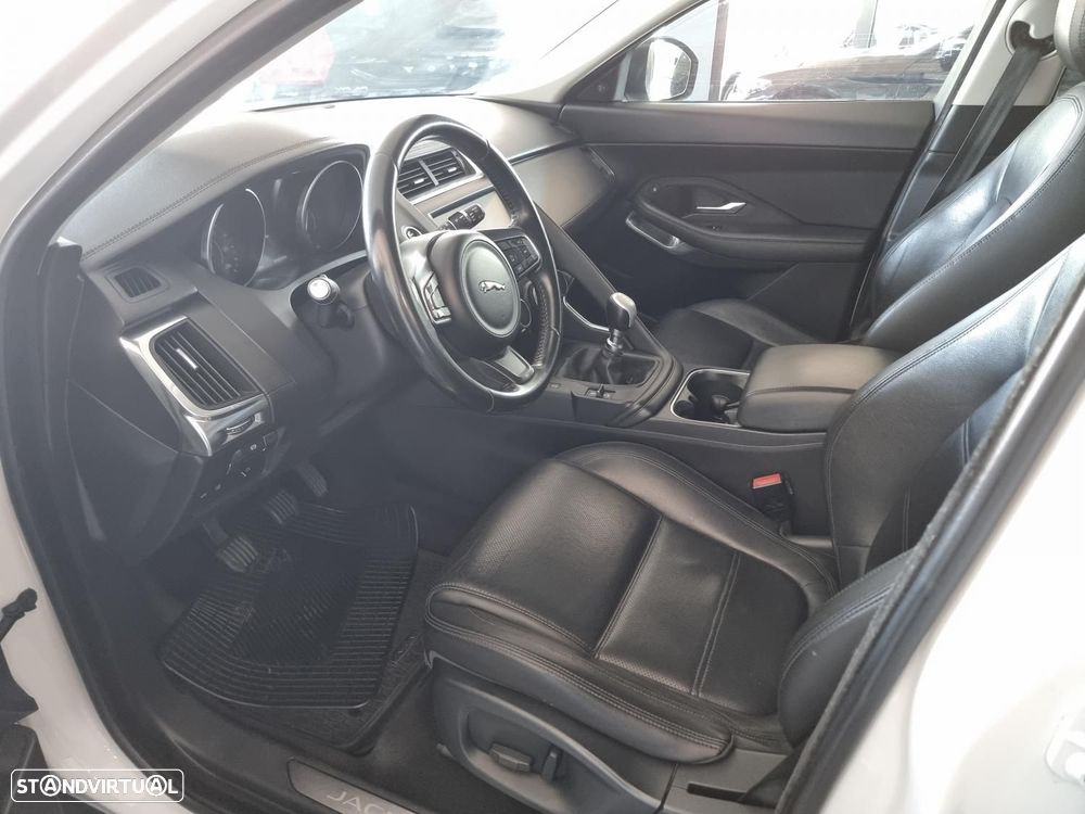 Jaguar E-Pace 2.0 i4D R-Dynamic S - 13