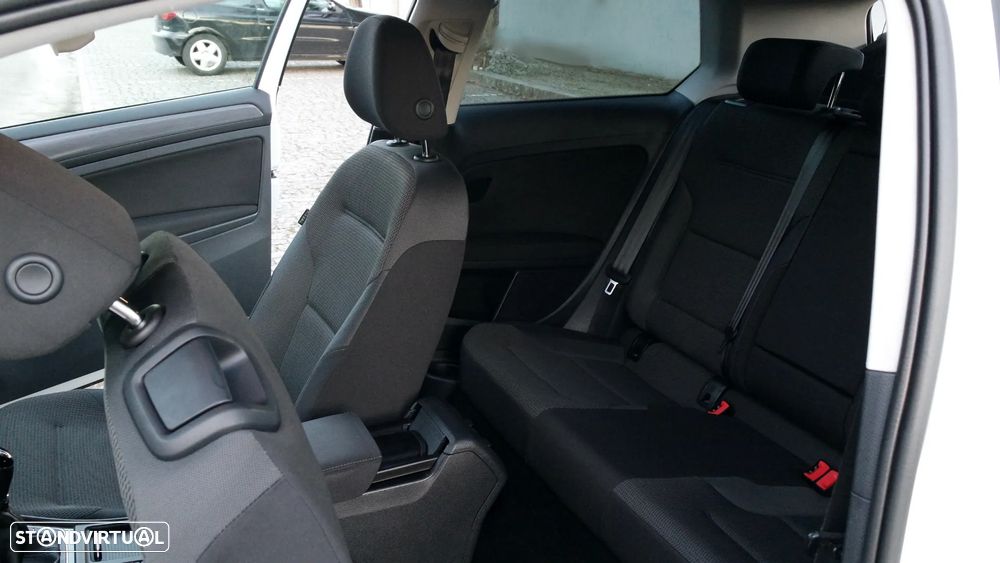 VW Golf 1.6 TDI R-Line - 52